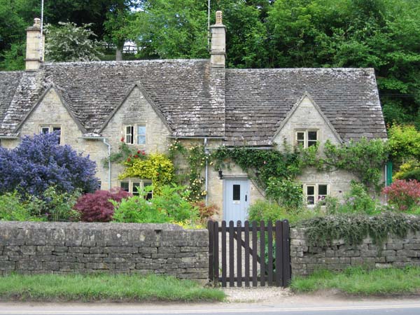 ../image/web_48_bibury.jpg